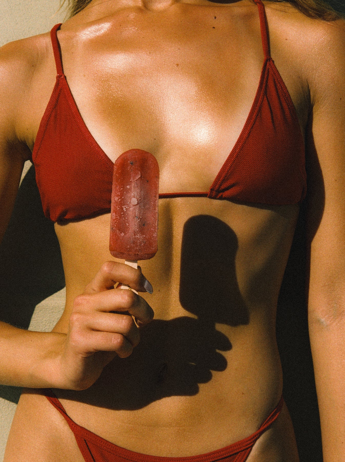 Cherry - Top de bikini bronceador